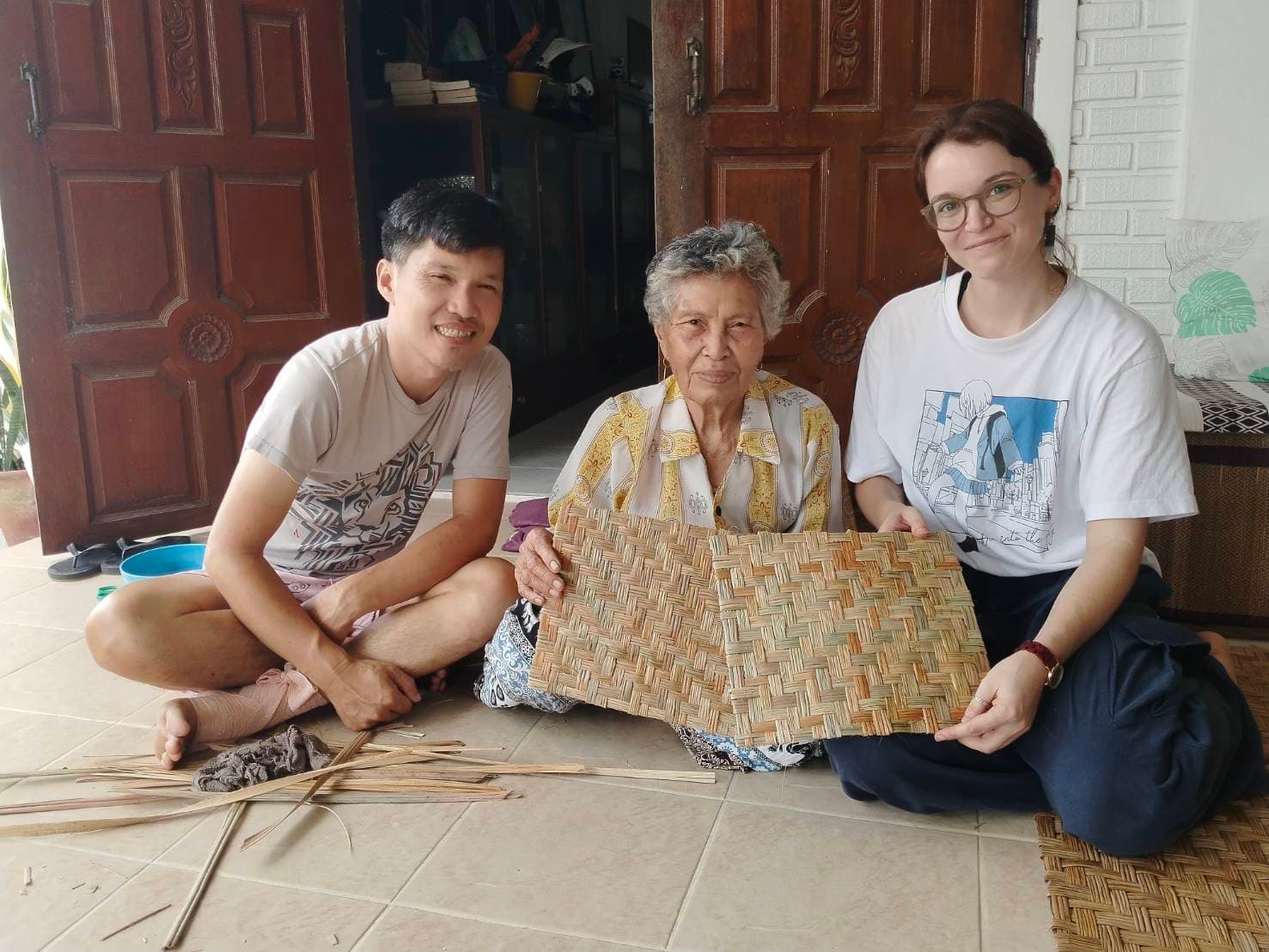 Saad Yaeng Lanna Weaving Workshop tour photo 3