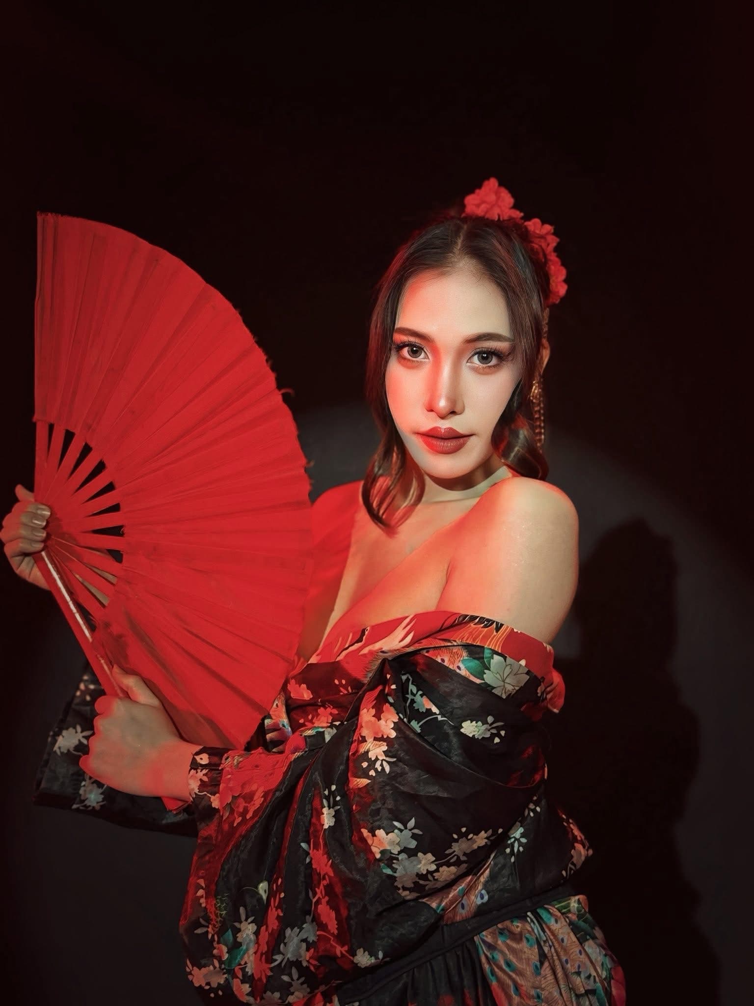 Chiang Mai Cabaret Show tour photo 4
