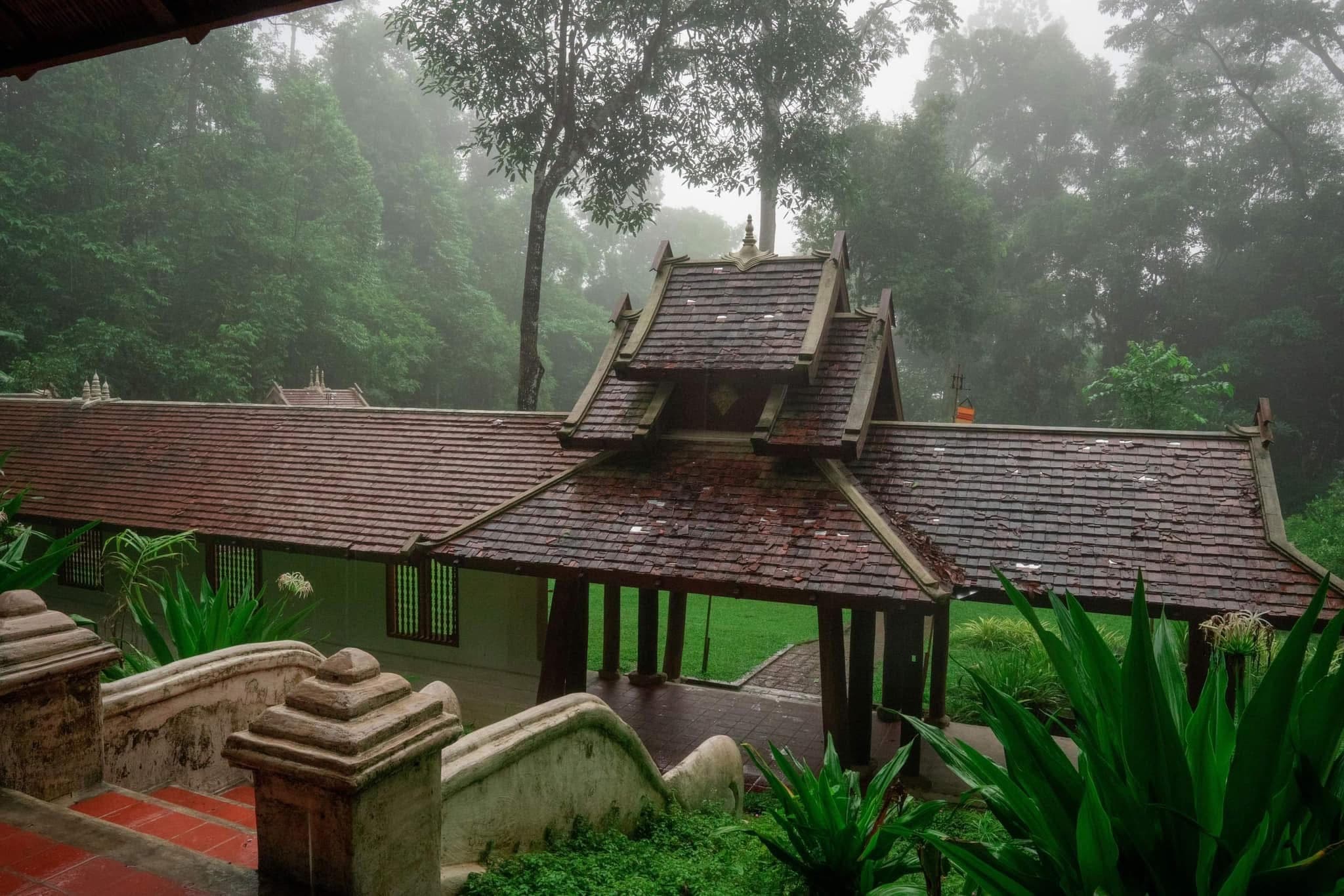 Half Day Two Famous Temples Tour (Doi Suthep & Pha Lad) tour photo 4