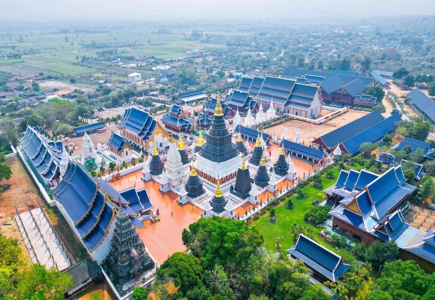 Wat Ban Den, Sticky Waterfall & Dantawada tour photo 3